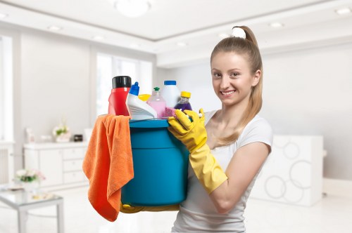 Thorough final clean in a London rental property before move-out